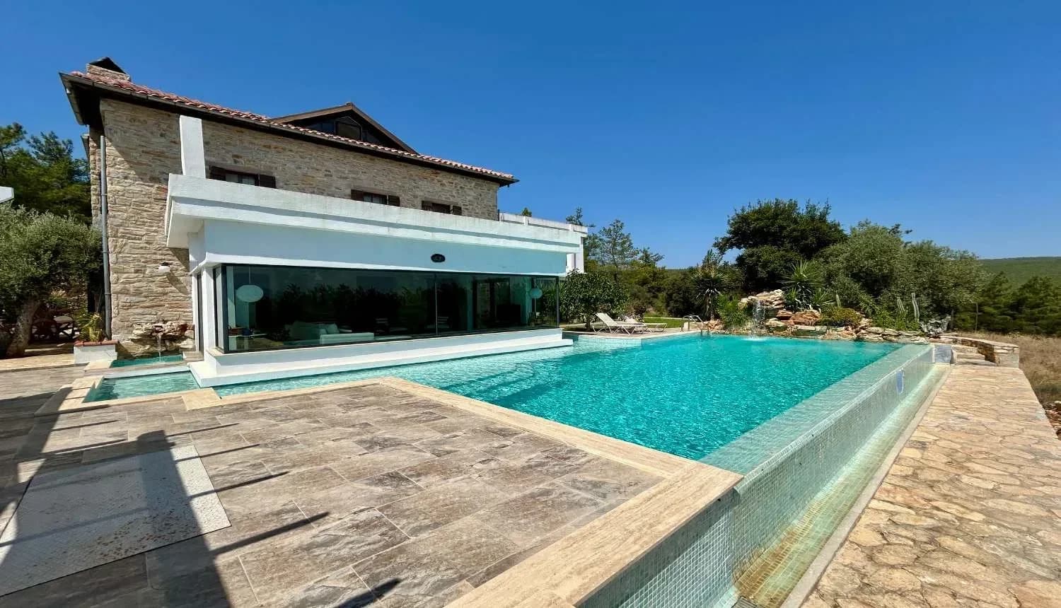 Exclusive Stone Villa on 26 Dönüm Land in Bodrum Kumköy — photo 1