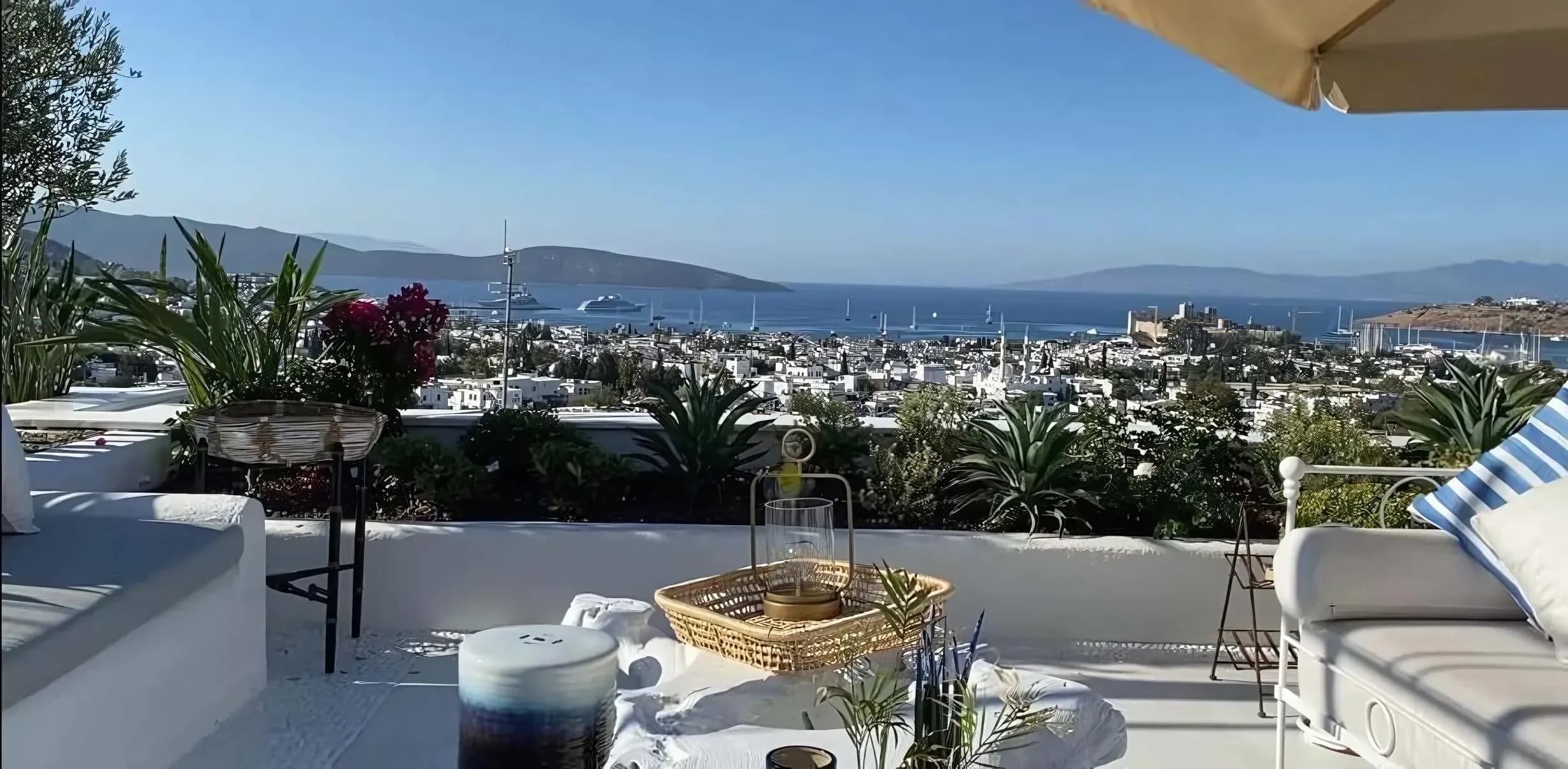 Luxury 5+1 Villa with Castle and Sea Views in Bodrum Yokuşbaşı — photo 1