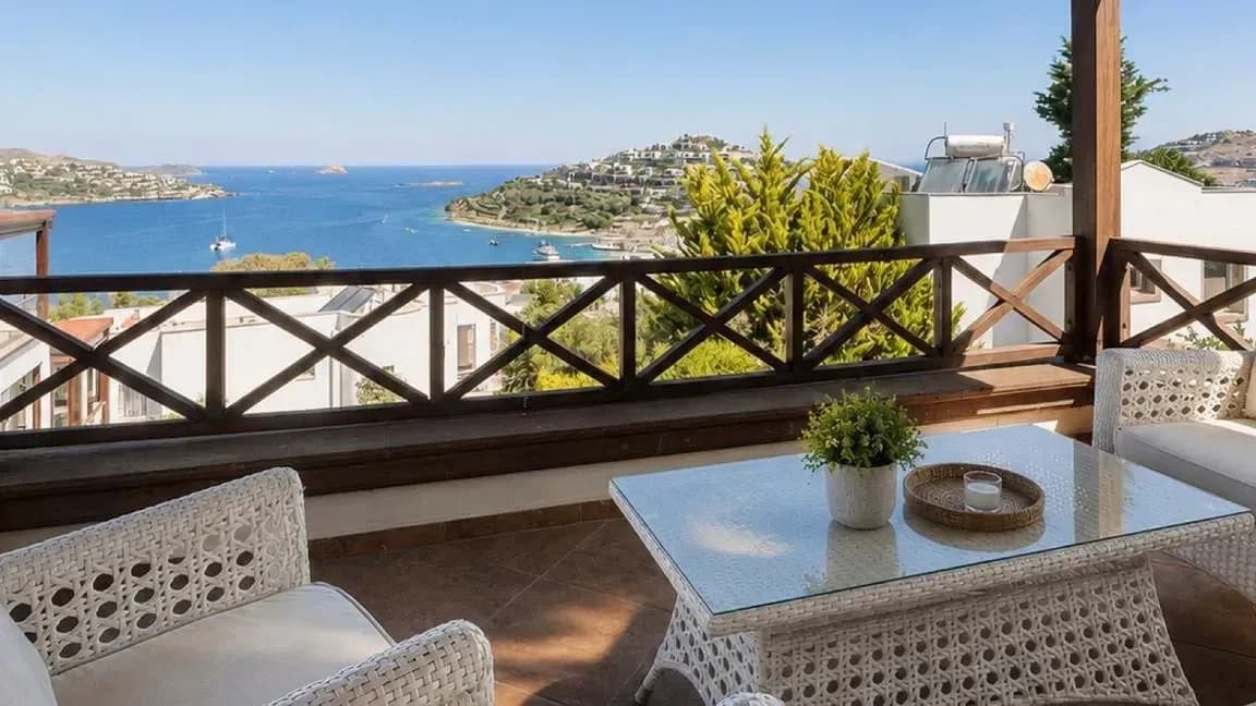 Exclusive 4+2 Villa with Panoramic Sea Views and Private Beach Access in Yalıkavak — photo 4