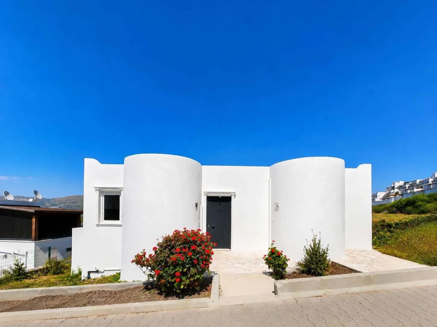Luxurious 4+1 Duplex Villa with Private Pool and Sea Views in Yalıkavak Geriş — photo 1
