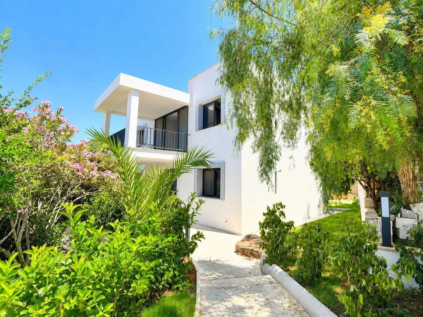 Luxurious 4+1 Duplex Villa with Private Pool and Sea Views in Yalıkavak Geriş — photo 4