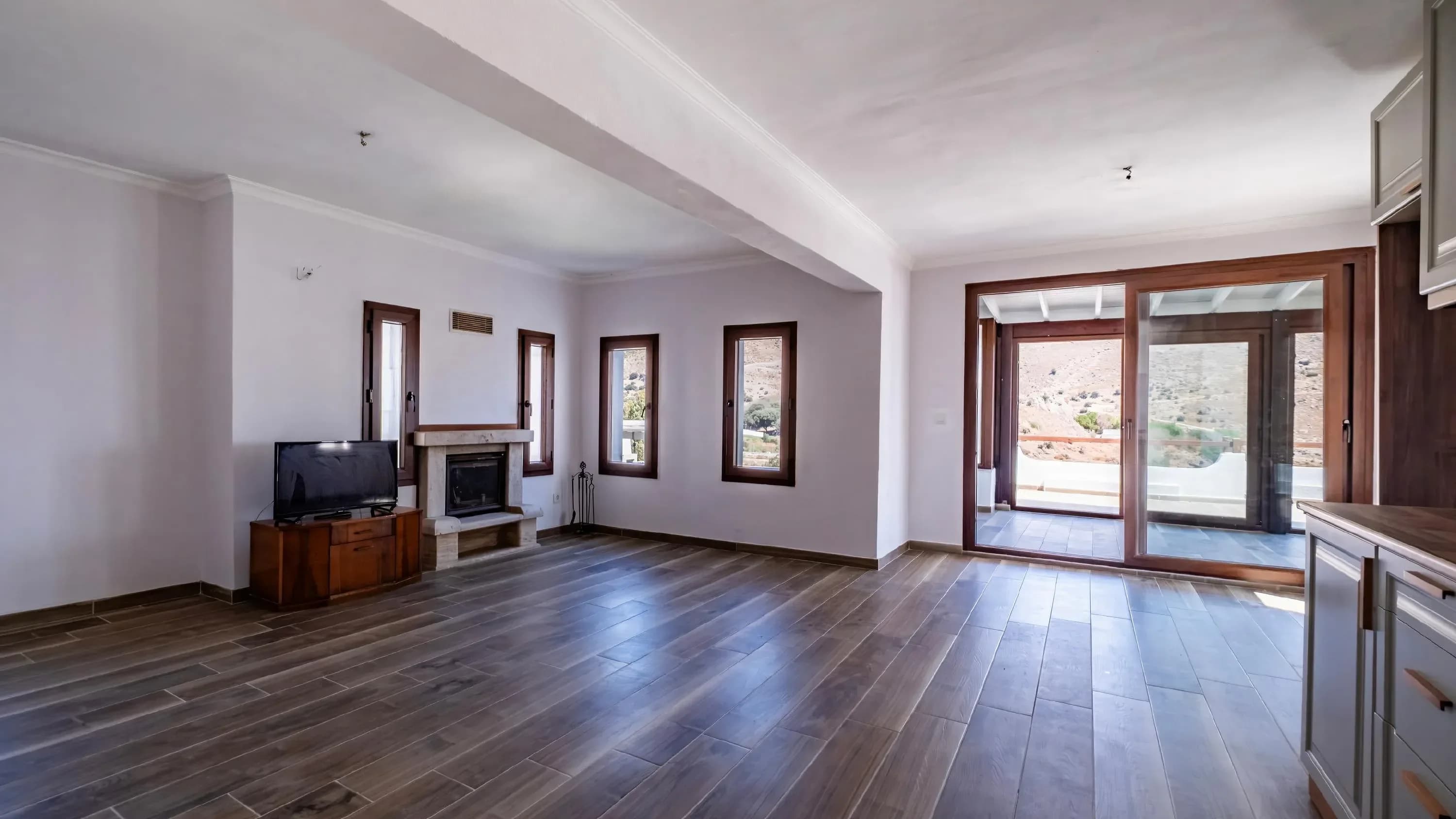 Renovated Duplex Apartment with Panoramic Sea Views in Akyarlar — photo 5